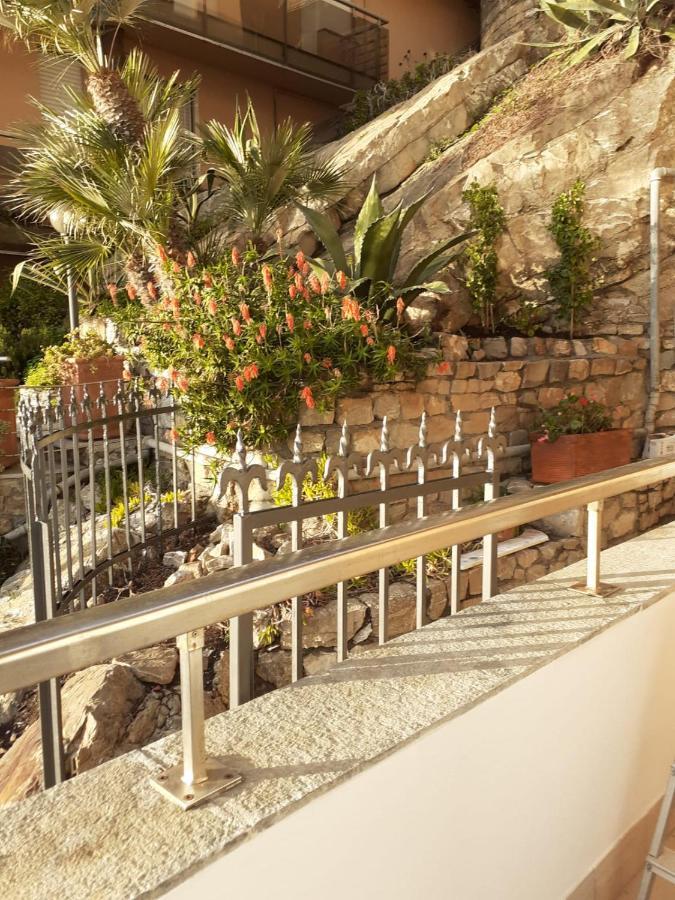 Apartamento Cadorna Fronte Mare Alassio Exterior foto