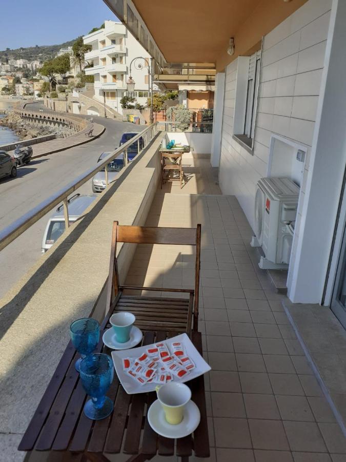 Apartamento Cadorna Fronte Mare Alassio Exterior foto